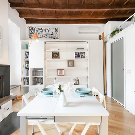 Easylife - - Ripa Ticinese 33 - Navigli * Milán
